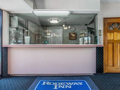 Rodeway Near Melrose Ave 2* Los Angeles